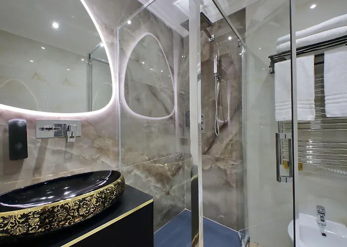 Just Chilling Ferruccio Konukevi Roma