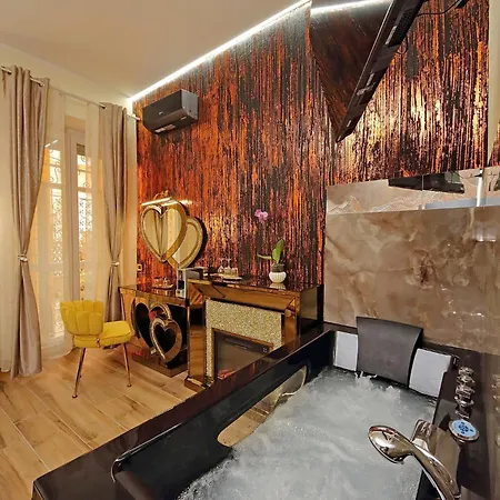 Just Chilling Ferruccio ゲストハウス 4*